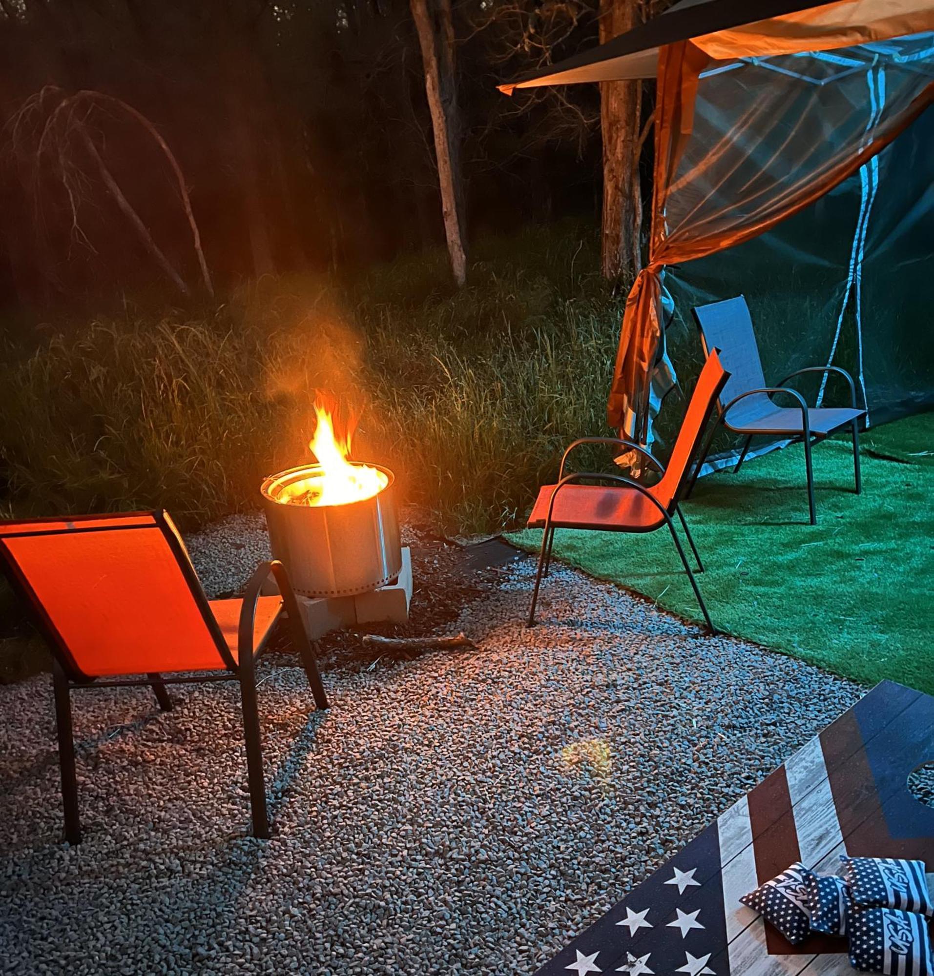 Private Cozy Hideaway With Deck Escape Austin 35Mi Villa Bastrop Bagian luar foto